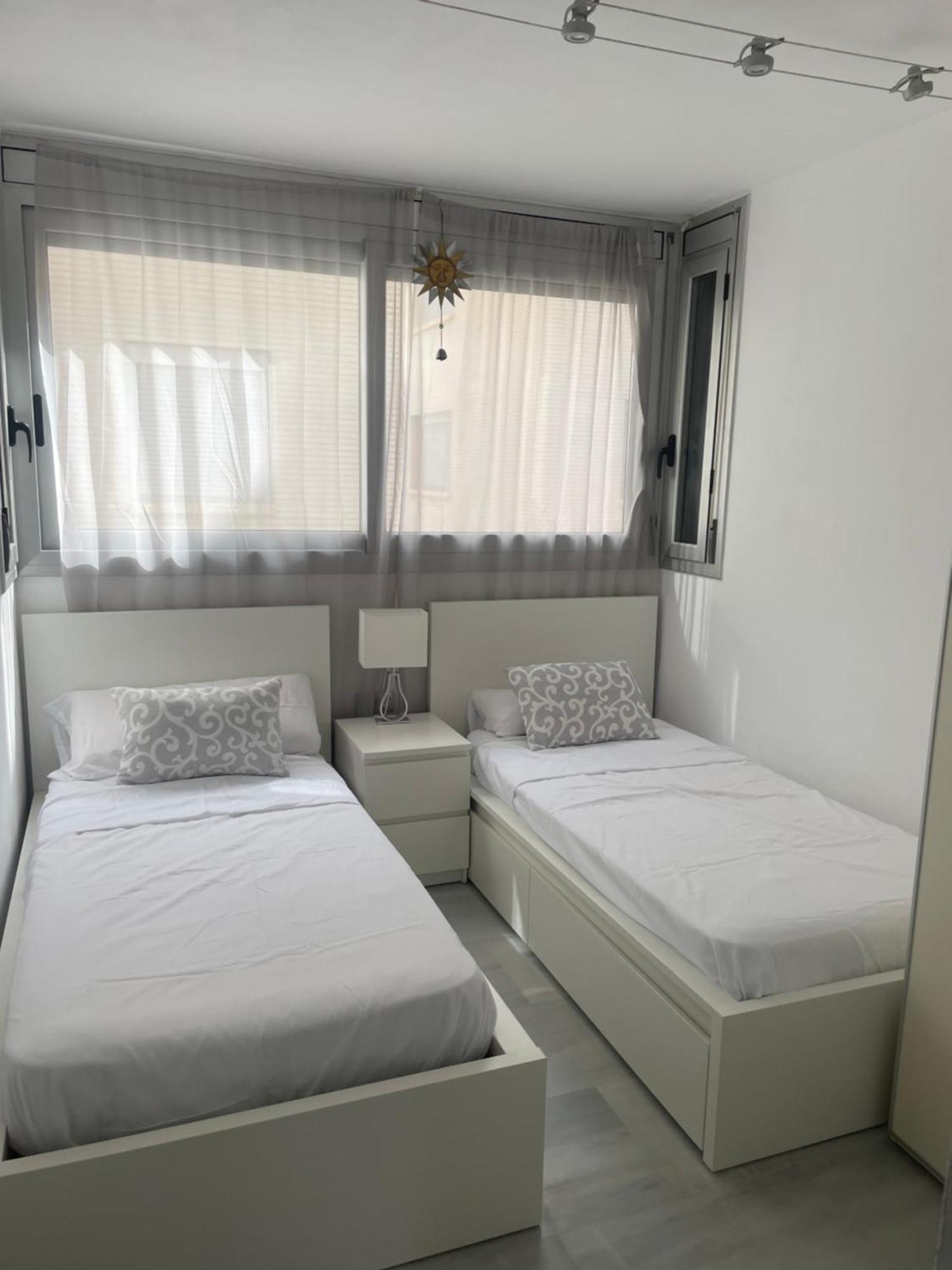 Fabulous With Large Pool Near Beach Denia